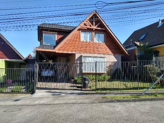 Arriendo amplia casa