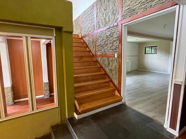 CASA FAMILIAR EN PARCELA DE MEDIA HA STA ANA VALDIVIA