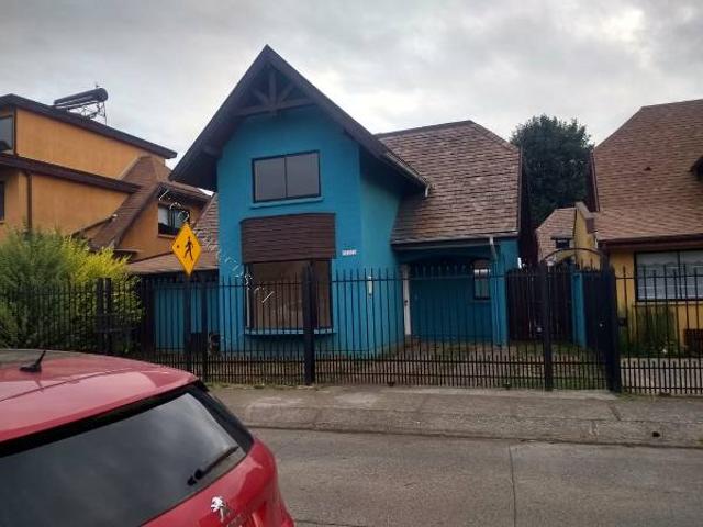 Arriendo amplia casa en sector residencial, Barrio Pehuen