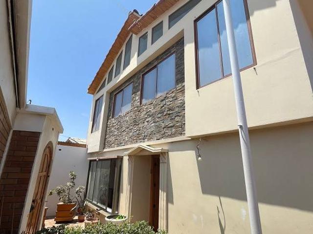 Arriendo amplia casa esquina 6 dormitorios, Saucache Sur
