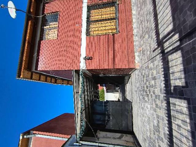 Arriendo amplia casa, sector tranquilo y residencial