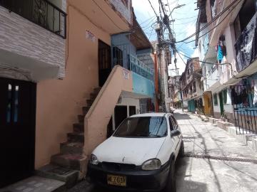 ARRIENDO APARTAMENTO 201 BARRIO EL PORTON