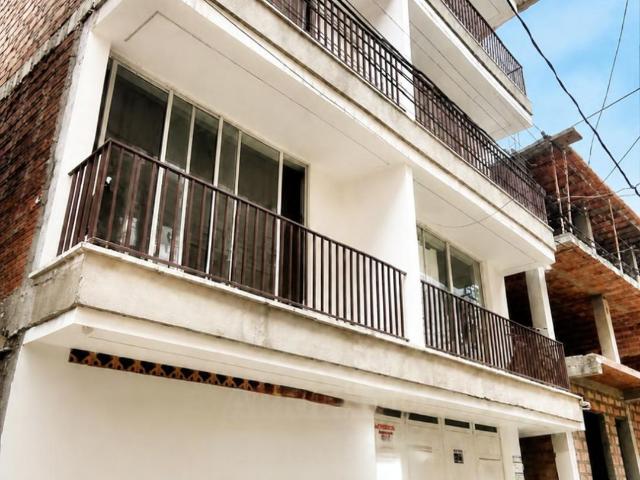 ARRIENDO APARTAMENTO 203 MANANTIALES