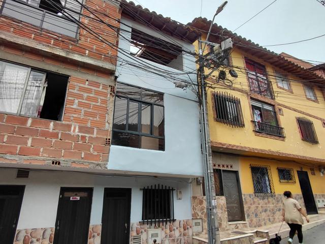 ARRIENDO APARTAMENTO BARRIO EL PORTON