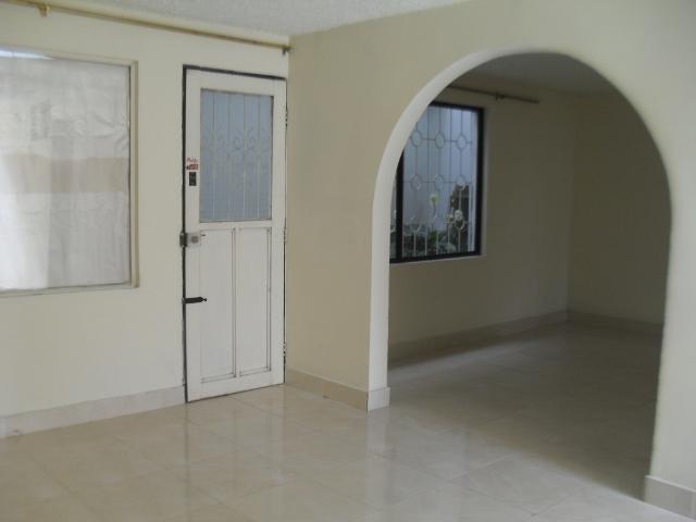 ARRIENDO APARTAMENTO EN EL BARRIO PALACE