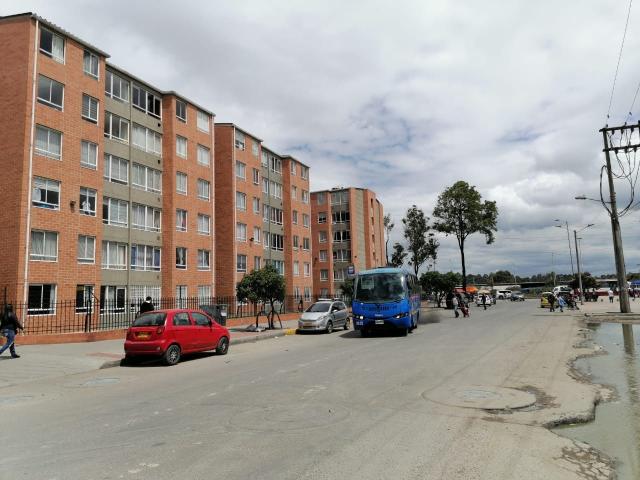 ARRIENDO APARTAMENTO FRENTE AL PORTAL SUR DE TRANSMILENIO SOBRE LA AUTOPISTA SUR CONJUNTO BOSQUES DEL PORTAL