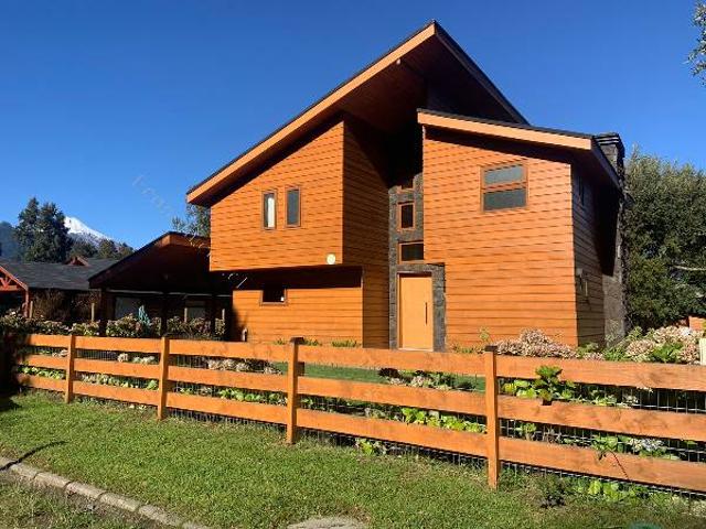 Arriendo año corrido Casa de 150 m2