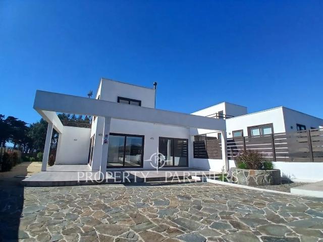 Arriendo Año Corrido En Maitencillo Con Vista Al M.
