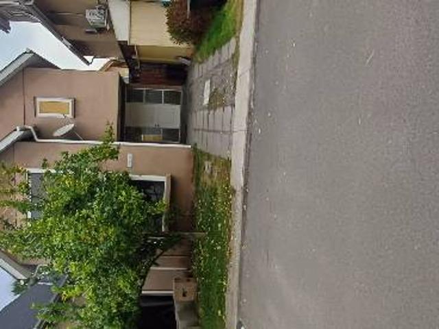 Arriendo buena casa en condominio Huechuraba