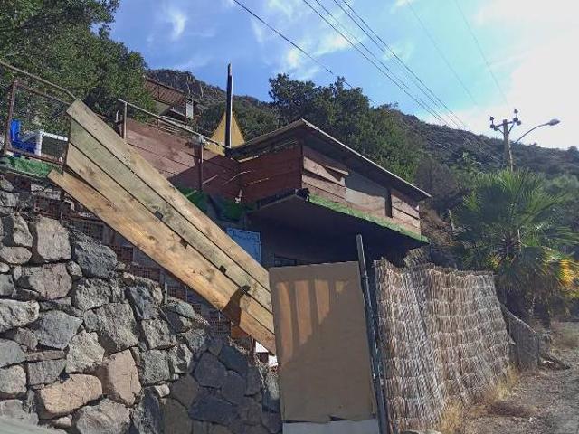 ARRIENDO CABAÑA CON TERRAZA Y VISTA CORDILLERANA. EL ARRAYÁN