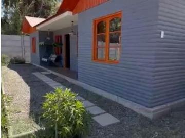 Casa en arriendo en Barrio San José - Estacionamiento