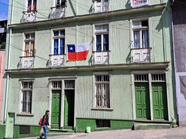 Arriendo casa muy central cerca de la aduana