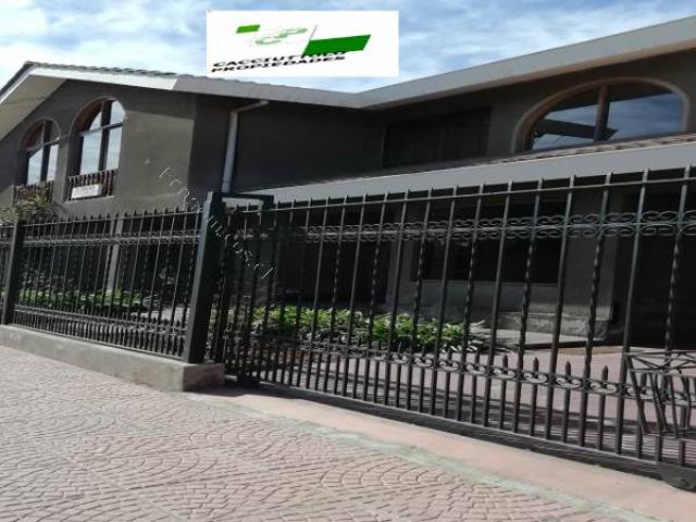 ARRIENDO CASA MUY CENTRAL