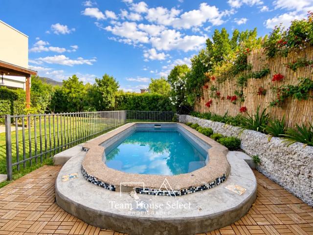 Arriendo Casa Mediterránea En Condominio El Sendero Chicureo