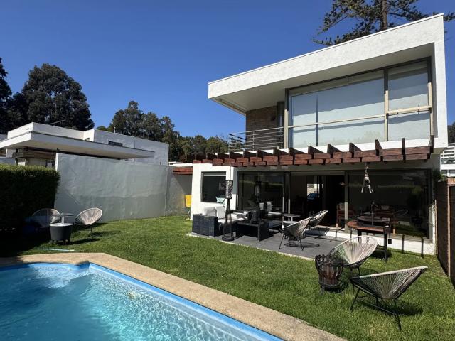 Arriendo casa mediterránea reñaca, 4dorm 3 baños, piscina