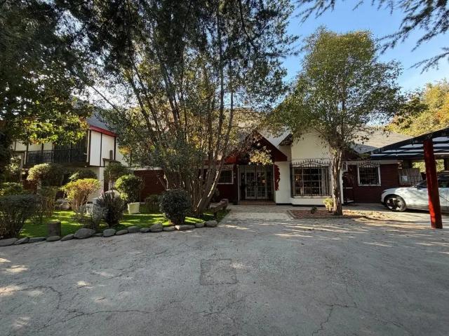 Arriendo Casa Orilla Calle Santa Ester, Chicureo