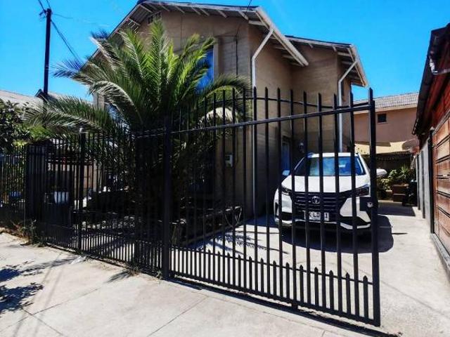 Arriendo casa a particulares y empresas