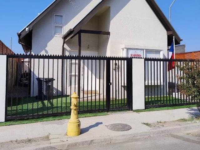 Arriendo Casa aislada 3D3B Malloco