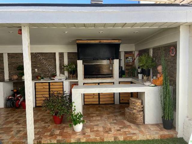 Arriendo Casa aislada 2 pisos 3D3B