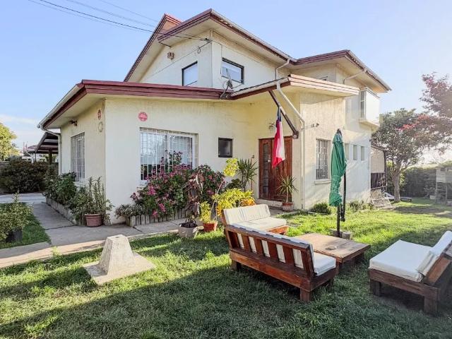 Arriendo Casa Aislada En Concón | 3d + 3b | Gran Jardín