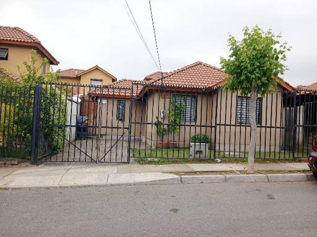 Arriendo casa aislada puente alto