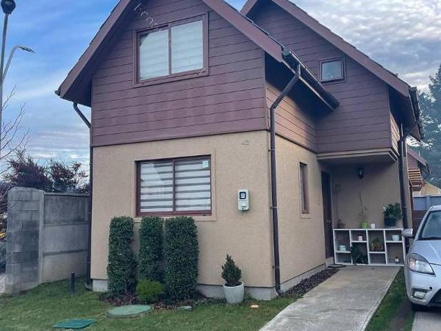 ARRIENDO CASA AMOBLADA O SIN HACIENDA LAS CRUCES