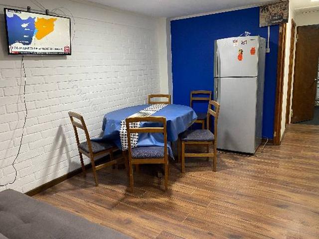 Arriendo casa amoblada o piesas con espacios compartidos