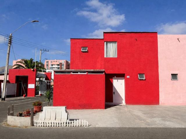 Arriendo casa amoblada en condominio