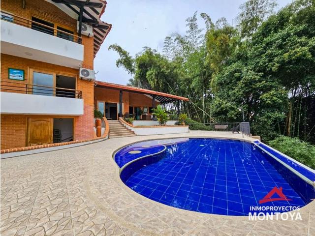 Arriendo casa amoblada en condominio, Cerritos El Tigre, Pereira