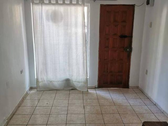 Arriendo casa central