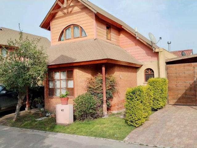 ARRIENDO CASA CENTRICA COMUNA DE PEÑAFLOR