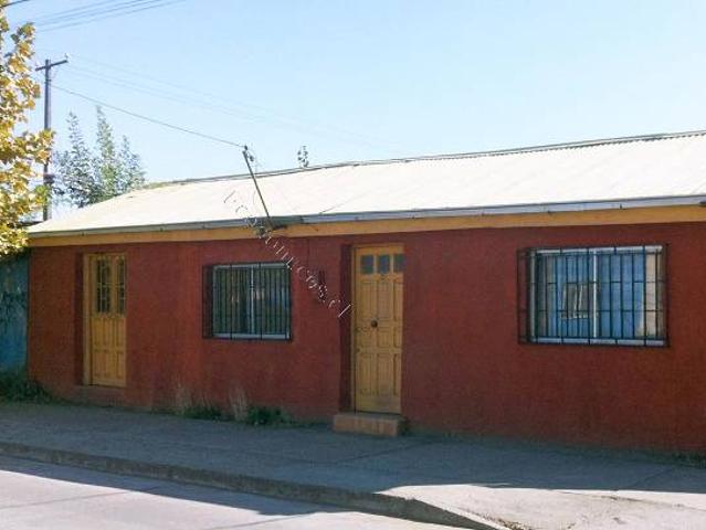 Arriendo casa centrica