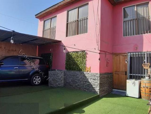 Arriendo casa centro sur