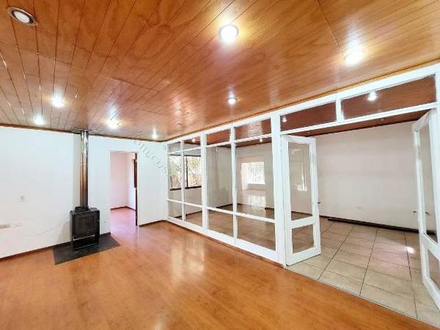 Arriendo casa cercana al centro