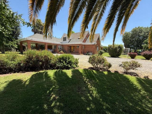 Arriendo Casa Colina Algarrobal de Chicureo