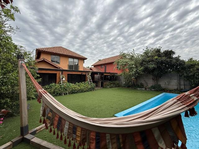 Arriendo Casa Colina Ayres de Chicureo/ Colegio Cabo de Hornos