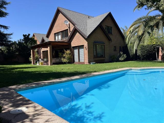 Arriendo Casa Colina Condominio Los Atacameños