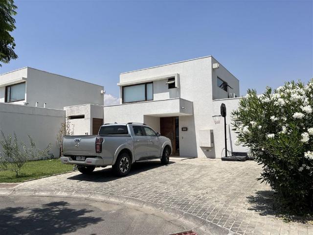 Arriendo Casa Colina Condominio Taiquén I