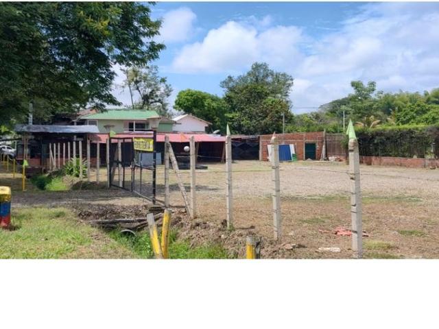 ARRIENDO CASA CON 2 BODEGAS Y 2 KIOSCOS Y LOTE, POTRERITO, JAMUNDI