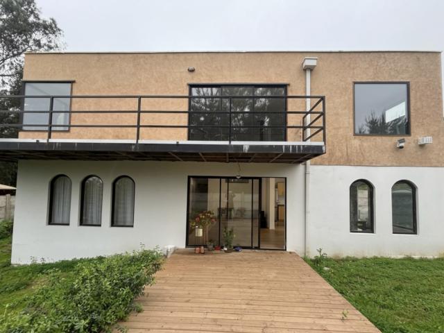 Arriendo Casa con vista al mar, 140 m2 construidos y 450 m2 de terreno Montemar