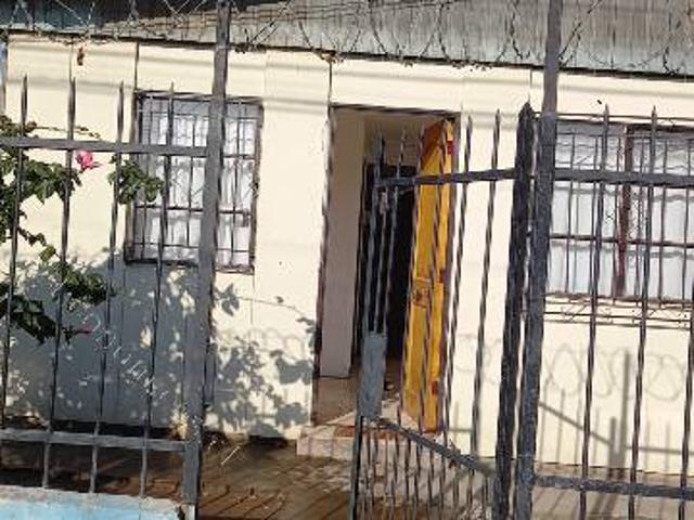 Arriendo casa, con amplio patio