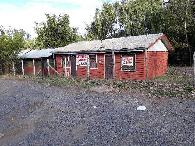 ARRIENDO CASA CON BODEGA Y SITIO AMPLIO EN NACIMIENTO