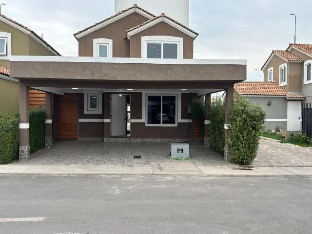 Arriendo Casa Con Piscina En Los Ciruelos, Buin