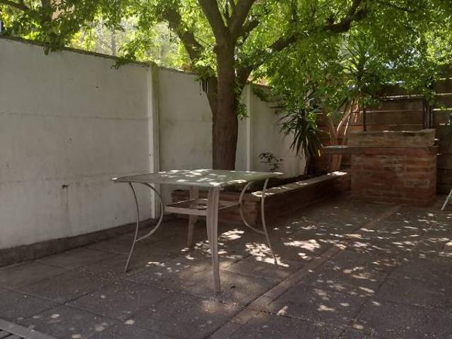 ARRIENDO CASA CON PISCINA
