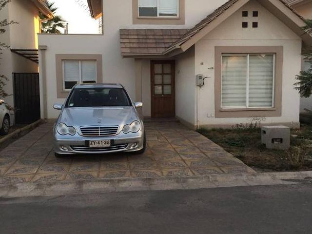 Arriendo casa Condominio Alto Sacramento, Buin