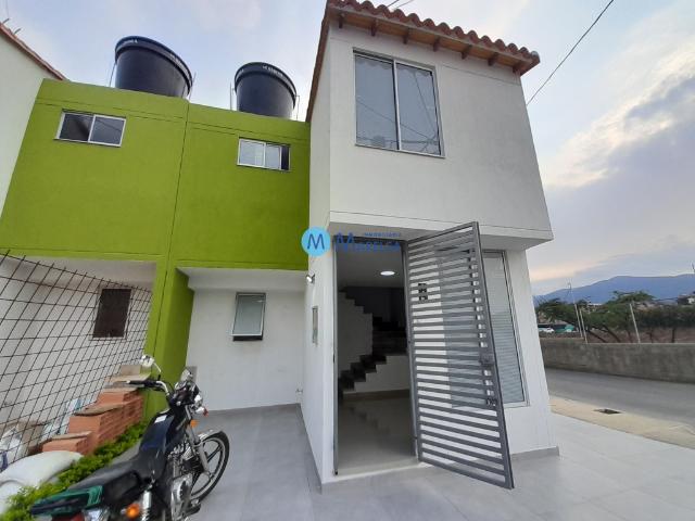 ARRIENDO CASA CONDOMINIO en ICARO