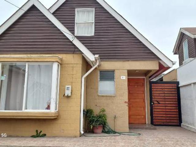 Arriendo casa condominio en Padre hurtado