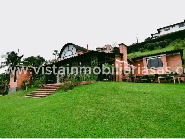 Arriendo Casa Conjunto Cerrado en el Sector de La Alhambra, Manizales