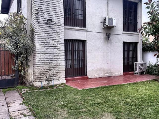 Arriendo casa corazón de ñuñoa