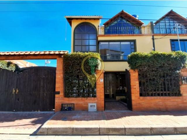 Arriendo Casa Cota Centro Urbana $ 2.900.000